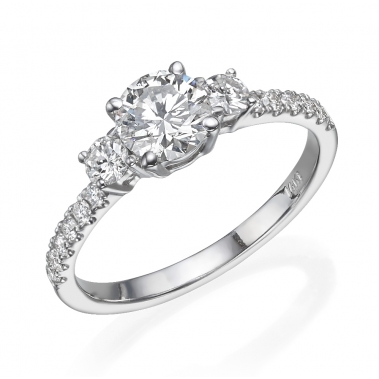 טבעת יהלומים עשירה- 3 Diamonds & More